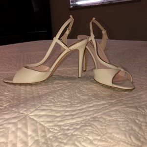 Beige/Cream Heels (Sarah Jessica Parker)